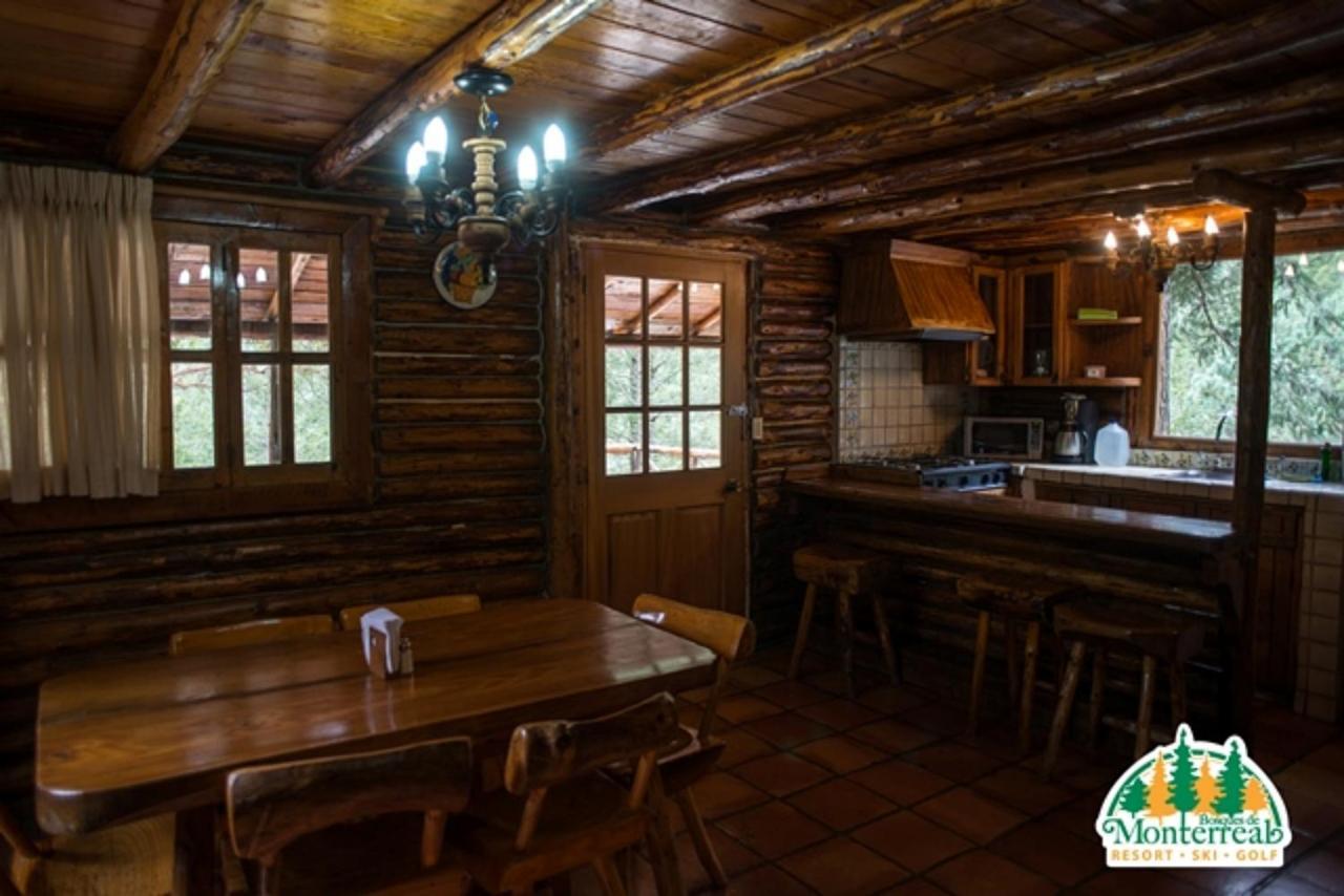 Отель Bosques De Monterreal Сан-Антонио-де-лас-Аласанас Экстерьер фото
