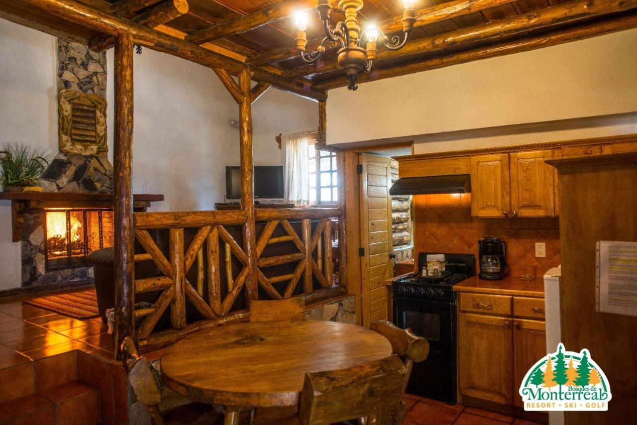 Отель Bosques De Monterreal Сан-Антонио-де-лас-Аласанас Экстерьер фото