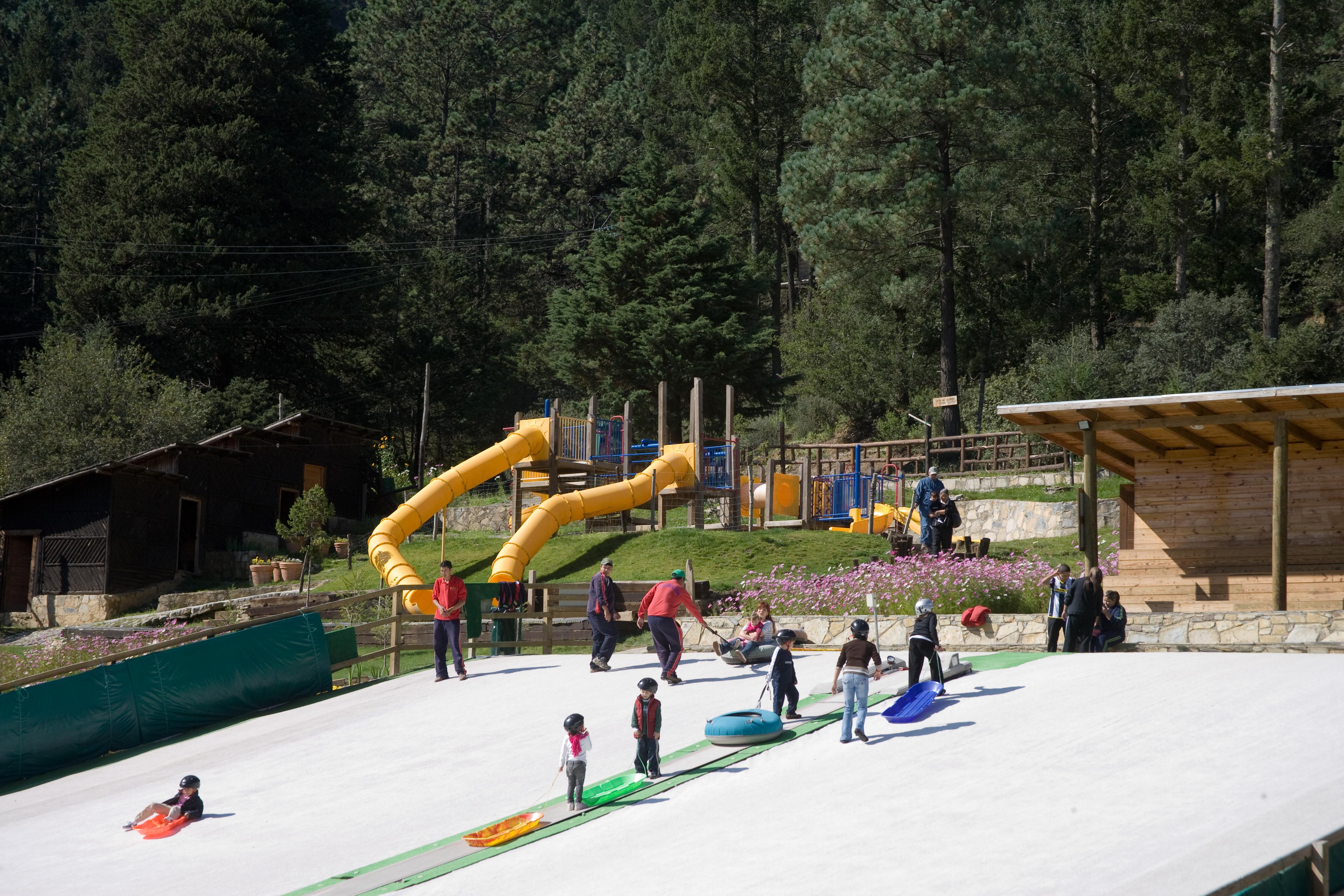 Отель Bosques De Monterreal Сан-Антонио-де-лас-Аласанас Экстерьер фото